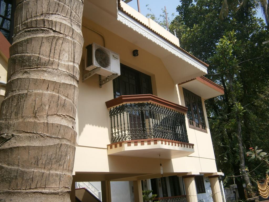 Lazar Residency Homestay Kochi Exterior photo